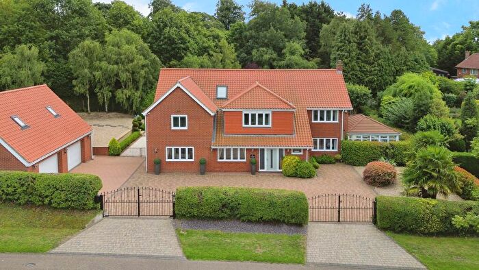 5 Bedroom Detached House For Sale In Chequers Close, Ranby, Retford, DN22