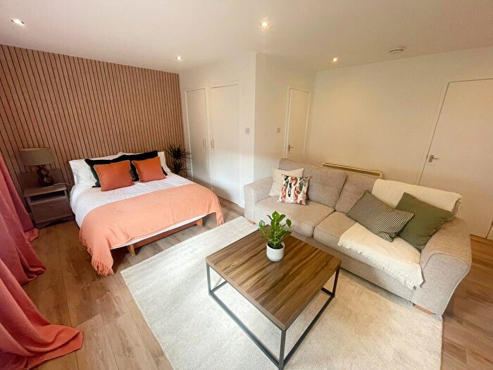 Studio To Rent In Ibroxholm Oval, Ibrox, Glasgow, G51