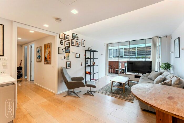 2 Bedroom Flat To Rent In Boundary Street, London, E2