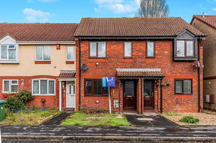 2 Bedroom Terraced House To Rent In Grove Place, Sholing, SO19