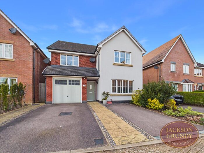 4 Bedroom Detached House For Sale In St. Olave Close, Daventry, NN11