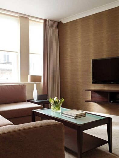 1 Bedroom Flat To Rent In Bow Lane, St Pauls, London, EC4M