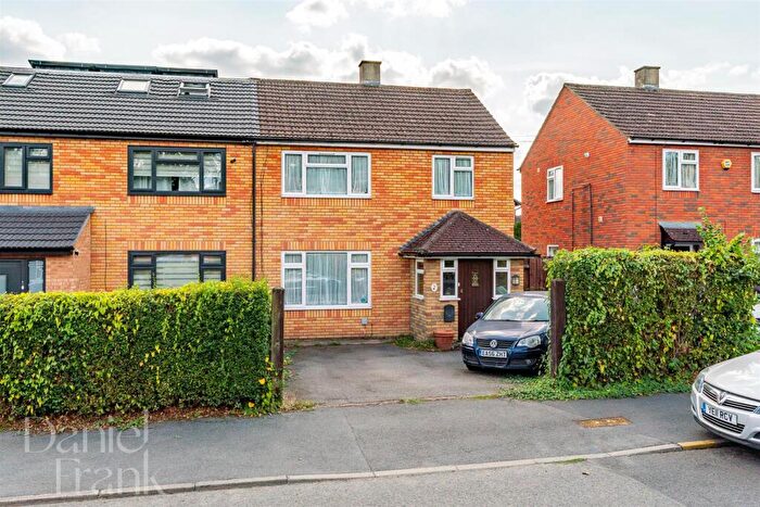 3 Bedroom Semi-Detached House For Sale In Willingale Road, Loughton, IG10