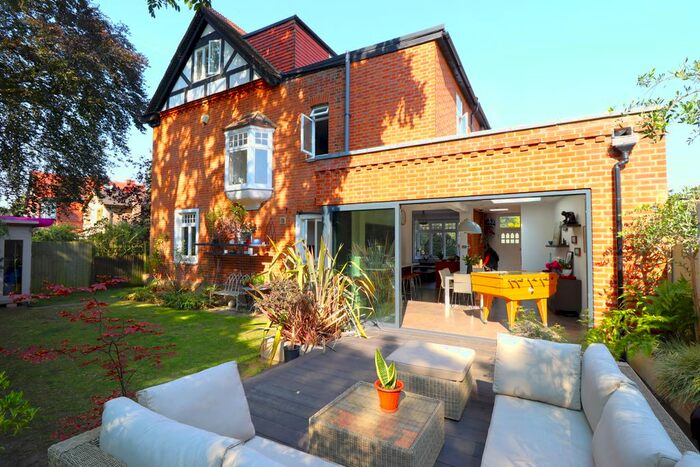 5 Bedroom Detached House To Rent In Woodland Grove, Weybridge, KT13