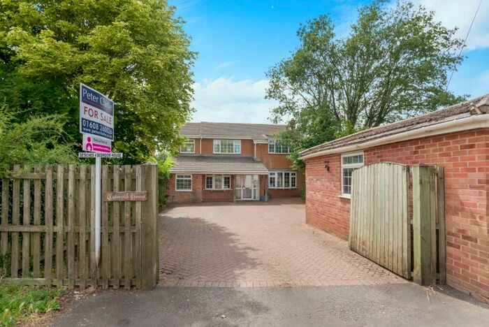 4 Bedroom Detached House For Sale In Stratford Road, Newbold On Stour, Stratford-upon-Avon, CV37