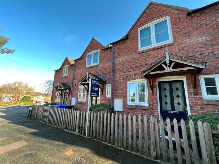 3 Bedroom Terraced House To Rent In Winshill, DE15