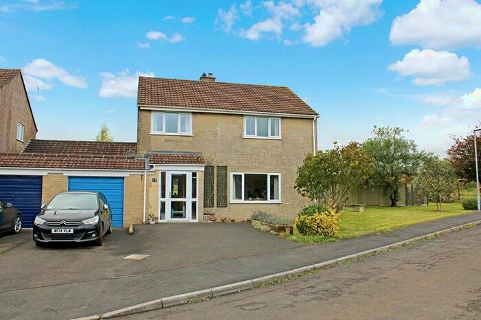 4 Bedroom Link Detached House For Sale In Martins Paddock, West Cranmore, Shepton Mallet, BA4