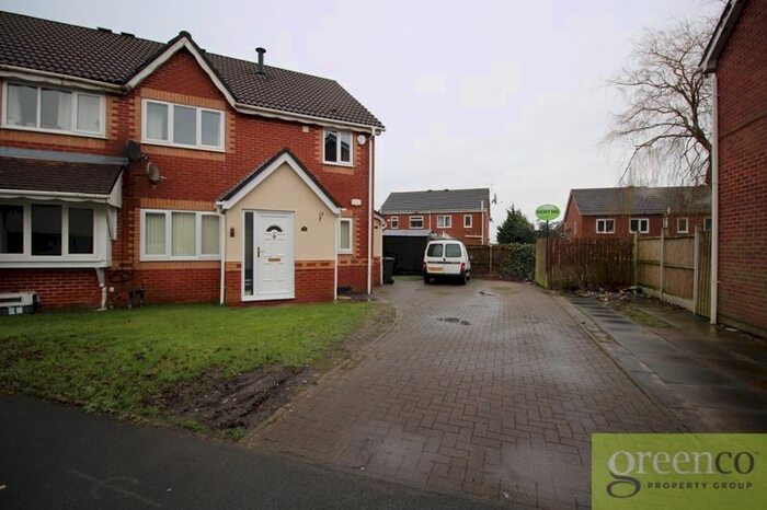 2 Bedroom Maisonette To Rent In Ainsdale Road, Bolton BL3