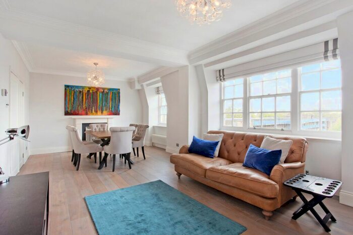 3 Bedroom Flat To Rent In Onslow Square, London, SW7