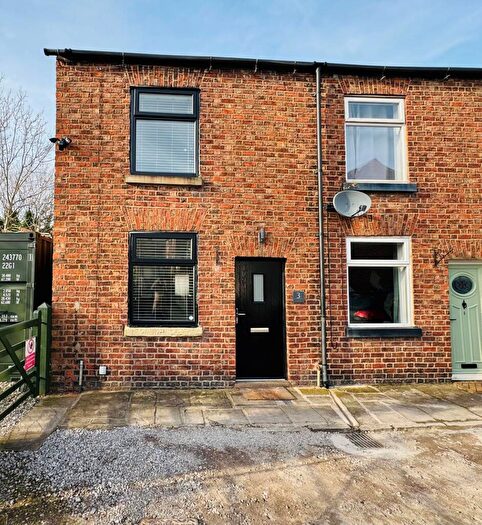 2 Bedroom End Of Terrace House For Sale In Mee Street, Macclesfield, SK11