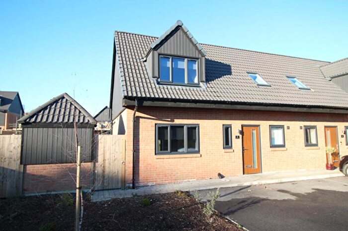 3 Bedroom House To Rent In Pottery Place, Woodlesford, Leeds, West Yorkshire, LS26