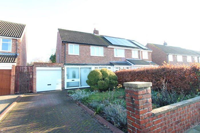 3 Bedroom Semi Detached House For Sale In Acomb Crescent, Red House Farm, Newcastle Upon Tyne, NE3