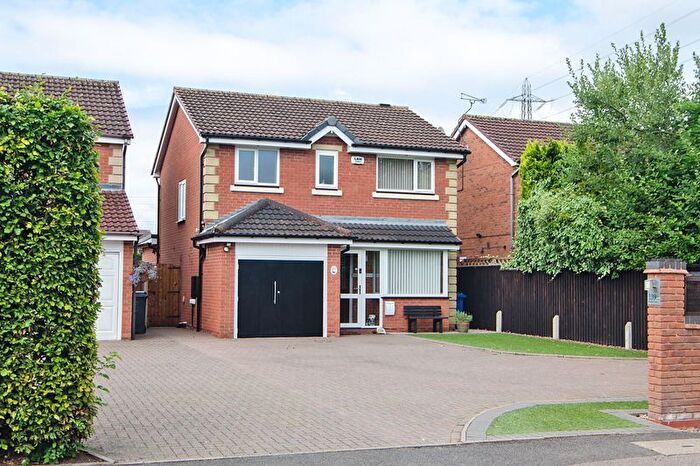 3 Bedroom Detached House For Sale In Ironstone Road, Burntwood, WS7