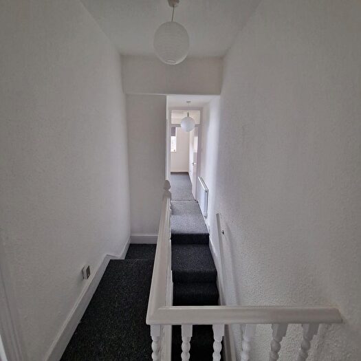 1 Bedroom Flat To Rent In Primrose Road, Leyton, E10