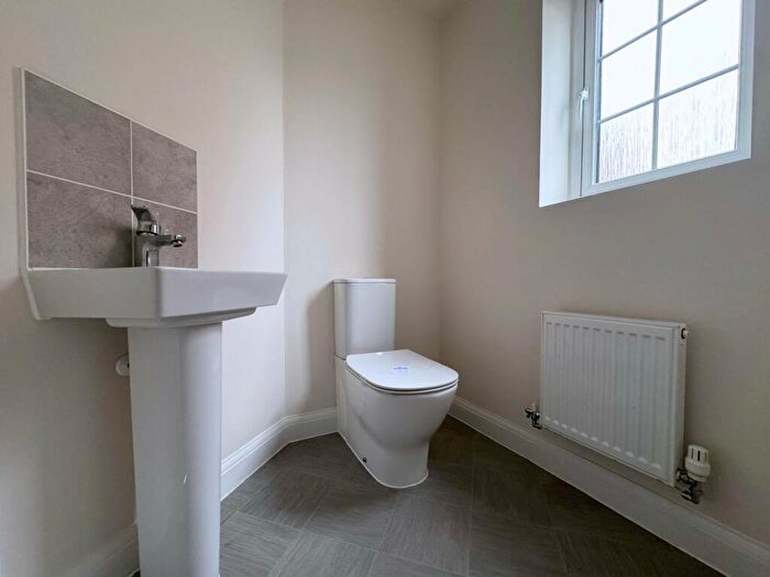 4 Bedroom Detached House For Sale In Galloway Road, Drakelow, Burton-on-Trent, DE15
