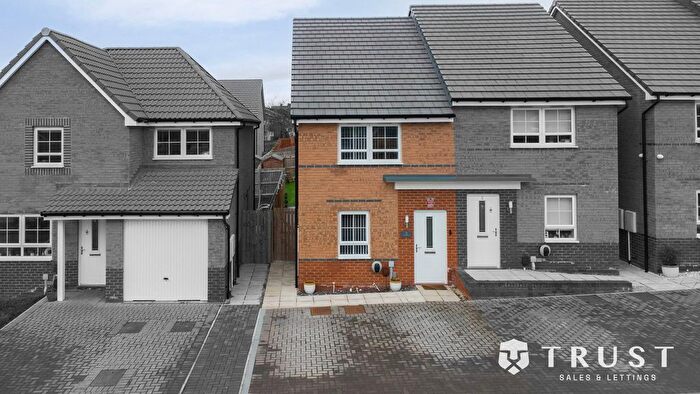 2 Bedroom Semi Detached House For Sale In Brambling Avenue, Dewsbury, WF12