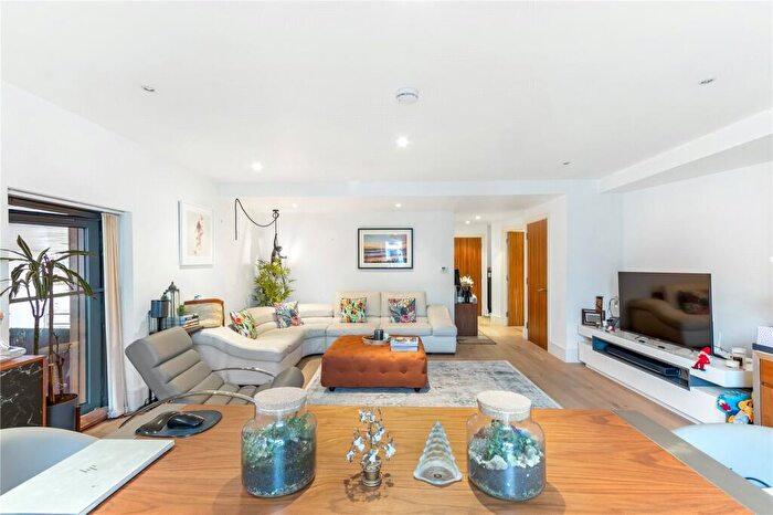 2 Bedroom Apartment For Sale In Highbury Stadium Square, London, N5