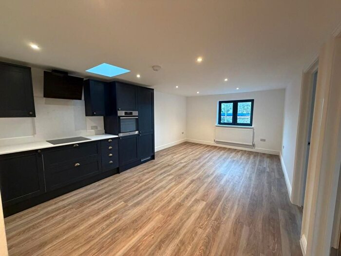 2 Bedroom Flat To Rent In Finchampstead Road, Finchampstead, RG40