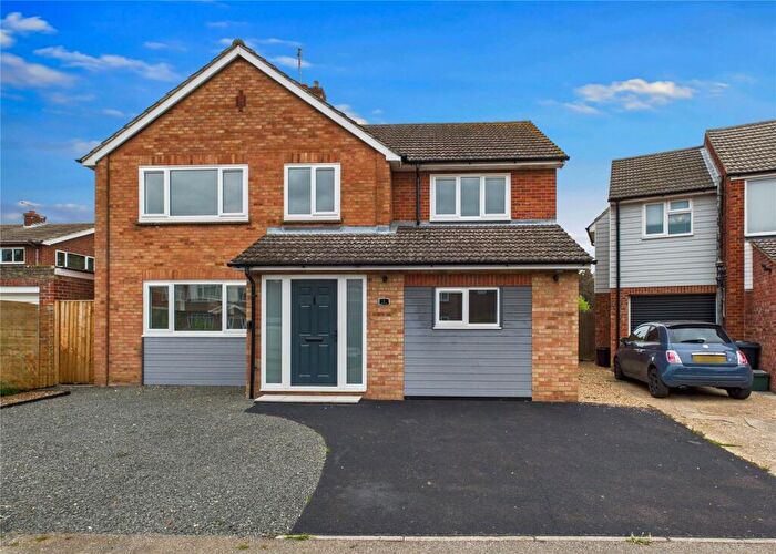 4 Bedroom Detached House For Sale In Alan Way, Colchester, Essex, CO3