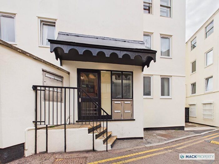 1 Bedroom Flat To Rent In Berkeley Court, High Street, Cheltenham, GL52