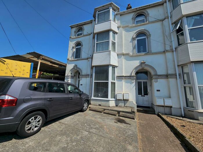 2 Bedroom Apartment To Rent In Gower Road, Sketty, SA2