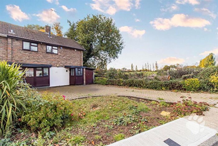 2 Bedroom End Of Terrace House For Sale In Great Spenders, Fryerns, SS14