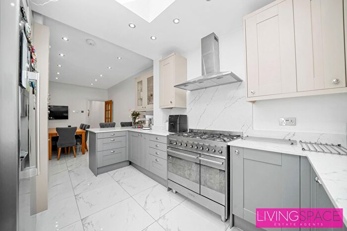 6 Bedroom Terraced House To Rent In Harringay Road, London, N15