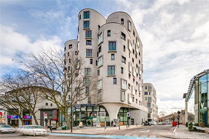 2 Bedroom Flat To Rent In St. Luke's Avenue, Clapham, SW4