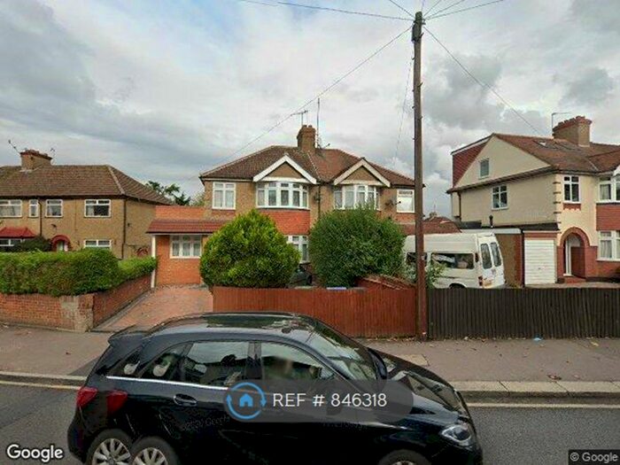 1 Bedroom Flat To Rent In Bushey Mill Lane, Watford, WD24