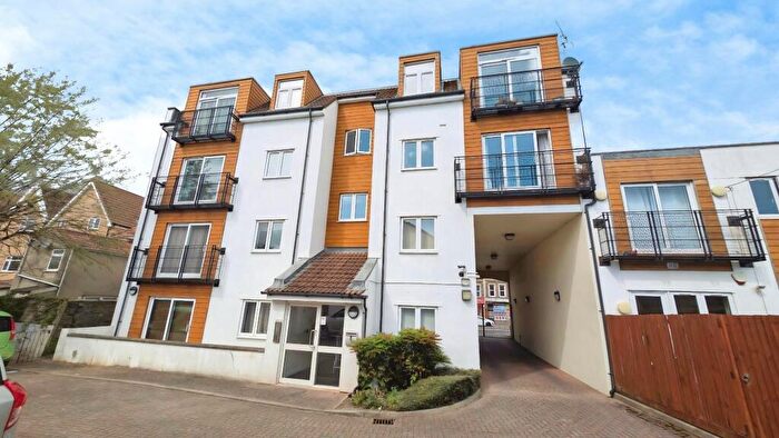 1 Bedroom Flat For Sale In Fishponds Road, Fishponds, Bristol, BS16