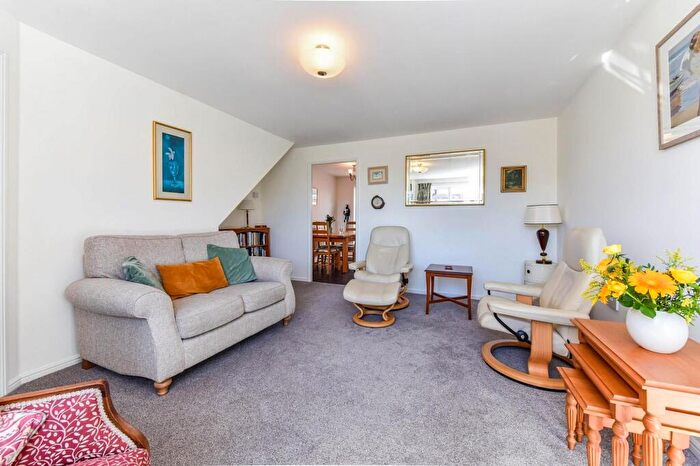 3 Bedroom End Of Terrace House For Sale In Tide Way, Bracklesham Bay, PO20