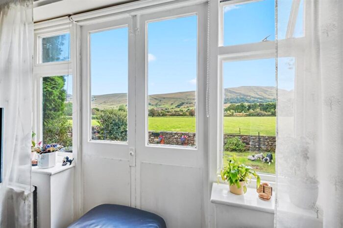 2 Bedroom Detached Bungalow For Sale In Edale, Hope Valley, S33