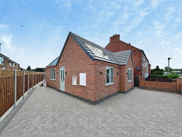 2 Bedroom Detached Bungalow For Sale In Beards Road, Newhall, Swadlincote, DE11