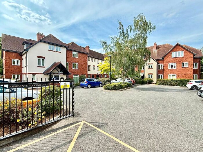 1 Bedroom Apartment For Sale In Cliff Lane, Ipswich, IP3