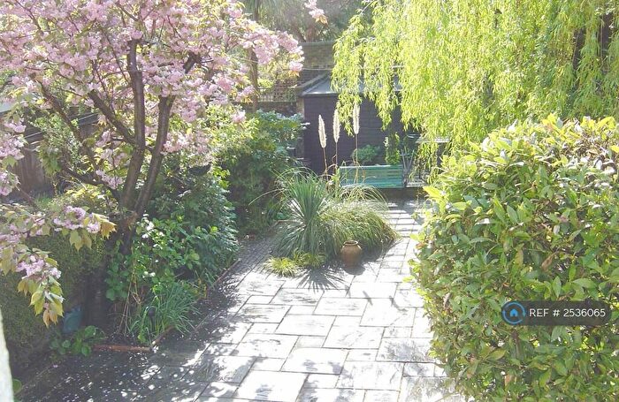 2 Bedroom Maisonette To Rent In A, London, SE5