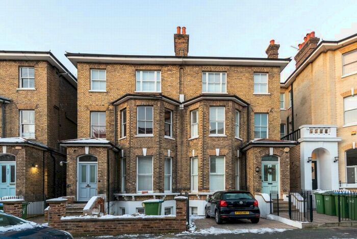 2 Bedroom Flat To Rent In Bennett Park, Blackheath, SE3