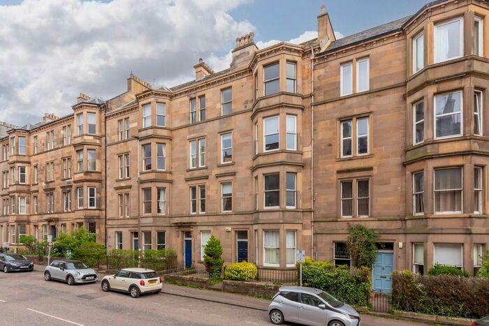 4 Bedroom Flat To Rent In Polwarth Gardens, Edinburgh, EH11
