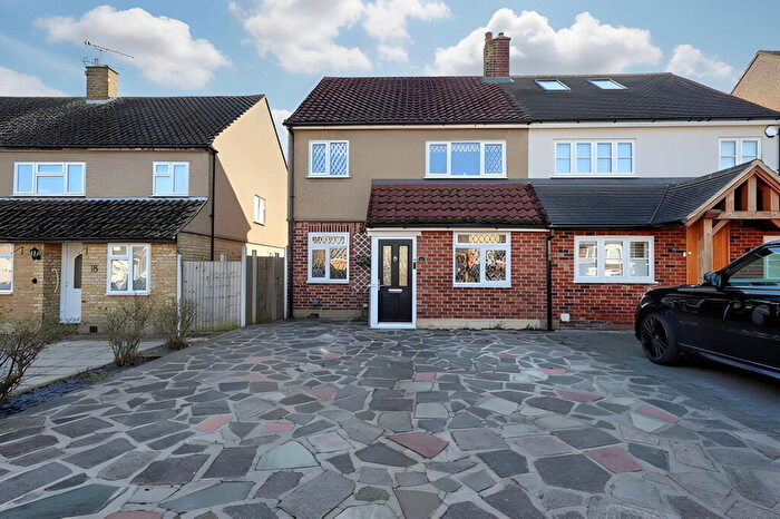 3 Bedroom Semi-Detached House For Sale In Eldred Gardens, Cranham, Upminster, RM14