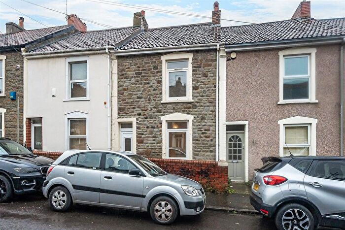 2 Bedroom Terraced House For Sale In Queen Street, Kingswood, Bristol, BS15
