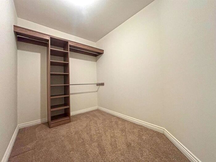 1 Bedroom Flat For Sale In - High Street, Rainham, Gillingham, ME8