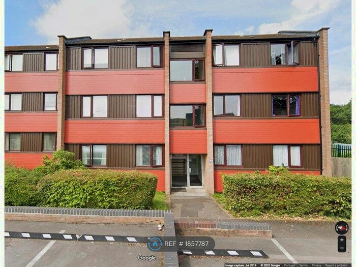 3 Bedroom Flat To Rent In Glaisdale Road, Bristol, BS16