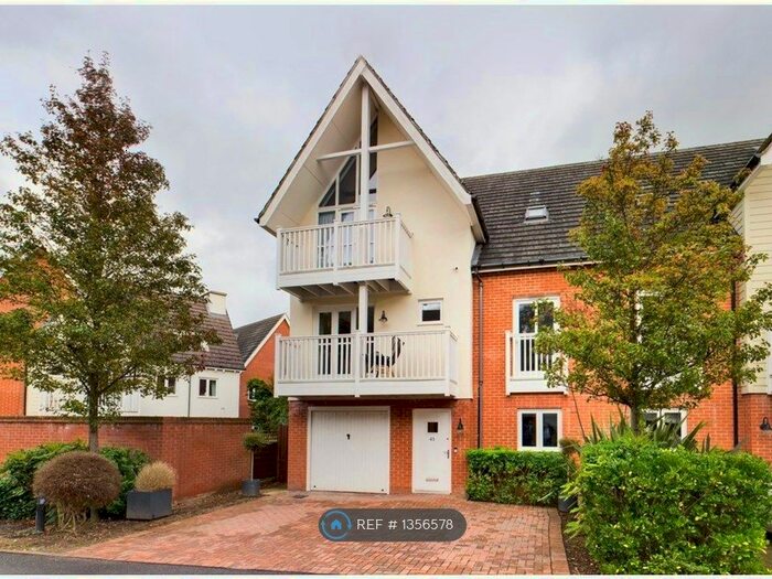 5 Bedroom Semi-Detached House To Rent In Woodshires Road, Solihull, B92