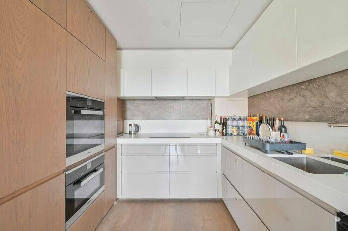 1 Bedroom Flat To Rent In Pearson Square, , Fitzrovia T, W1