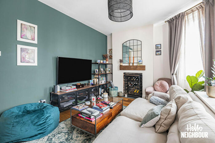 2 Bedroom Apartment To Rent In Salisbury Mansions, Saint Ann's Road, London, N15