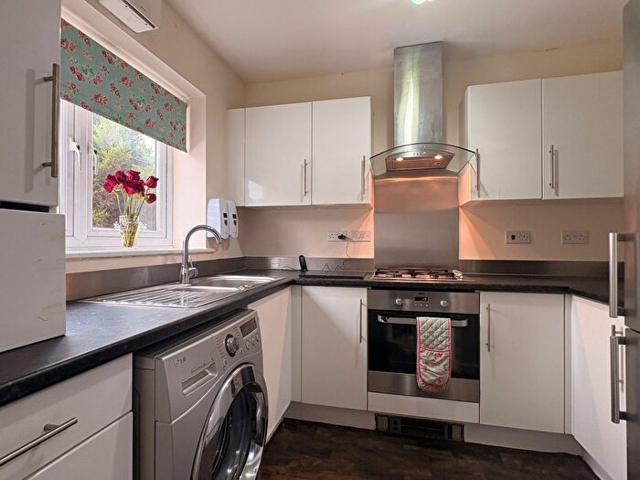 2 Bedroom Property To Rent In Oxford Street, Bury, BL9