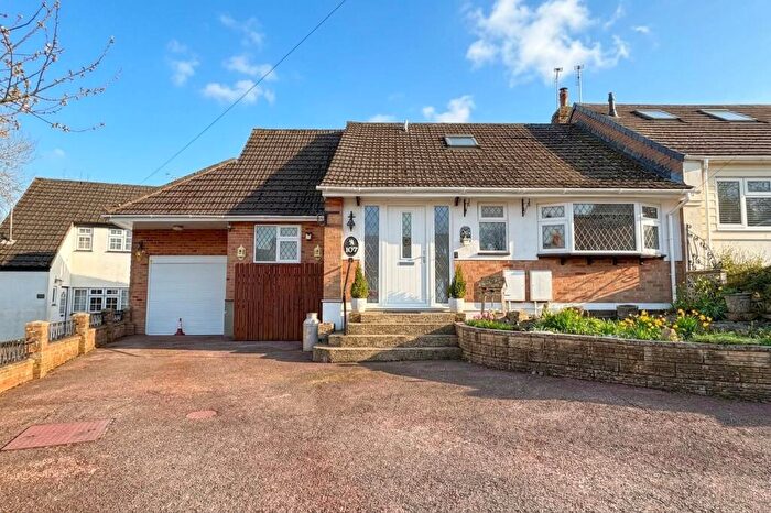 3 Bedroom Chalet For Sale In Sheering Mill Lane, Sawbridgeworth, CM21