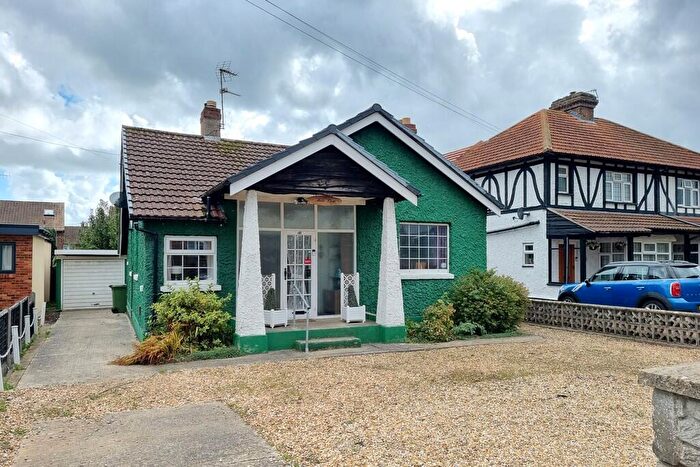 2 Bedroom Detached Bungalow For Sale In Farlington, Hampshire, PO6