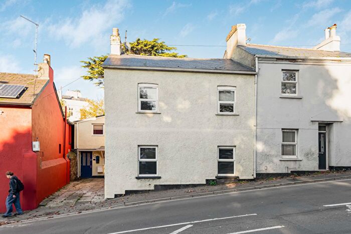 2 Bedroom Flat For Sale In Bitton Park Road, Teignmouth, TQ14