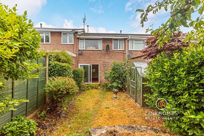 3 Bedroom Terraced House For Sale In Dacombe Drive, Poole, BH16