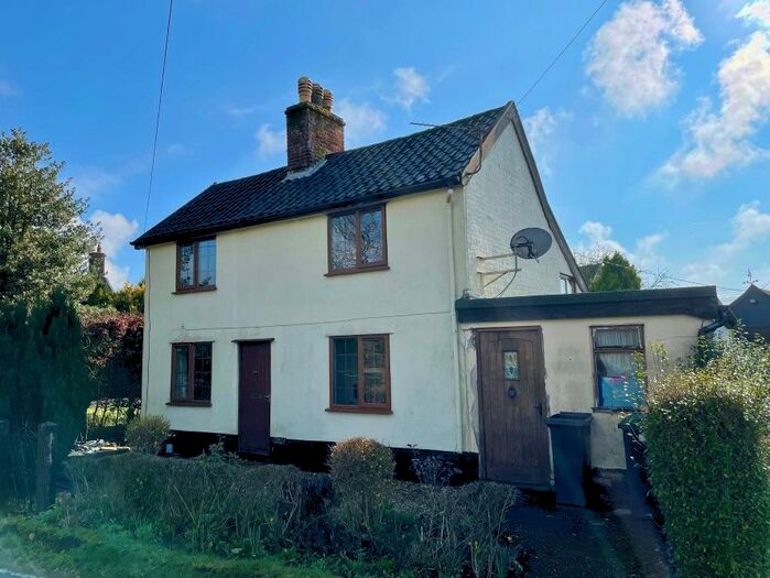 3 Bedroom Detached House For Sale In The Cottage, Bury Road, Wortham, Diss, Norfolk, IP22
